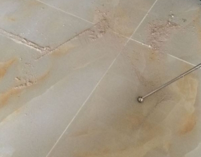 扎兰屯瓷砖空鼓维修公司分享粘合剂选择不当在瓷砖铺贴过程中可能导致以下问题