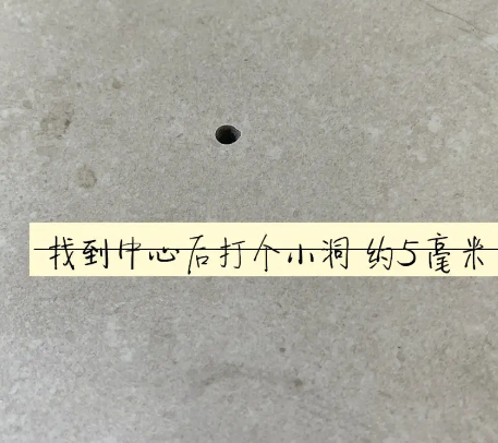 扎兰屯瓷砖空鼓维修公司专业解答在瓷砖铺贴过程中，如果砂料搅拌不均匀，将会带来以下问题